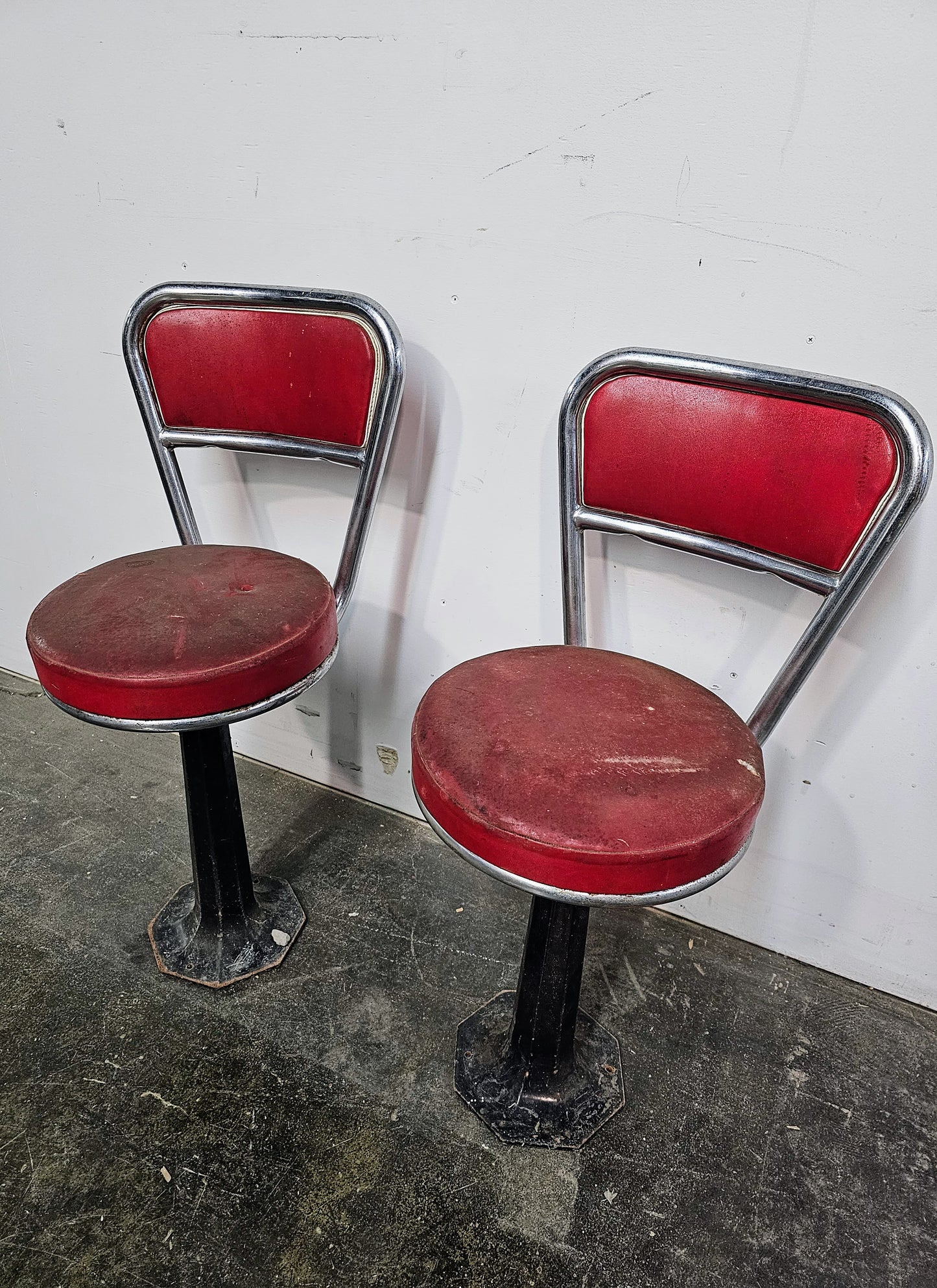 Chaise vintage rouge