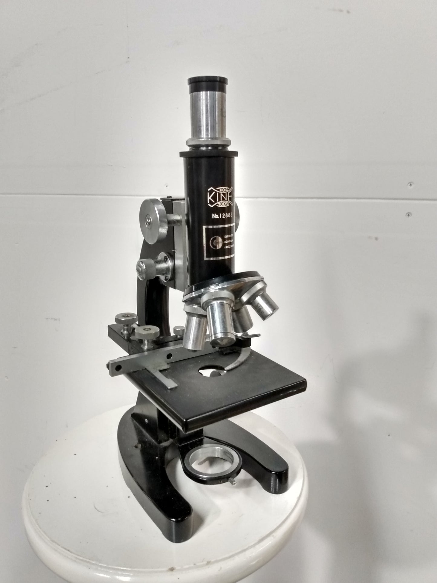 Microscope vintage noir