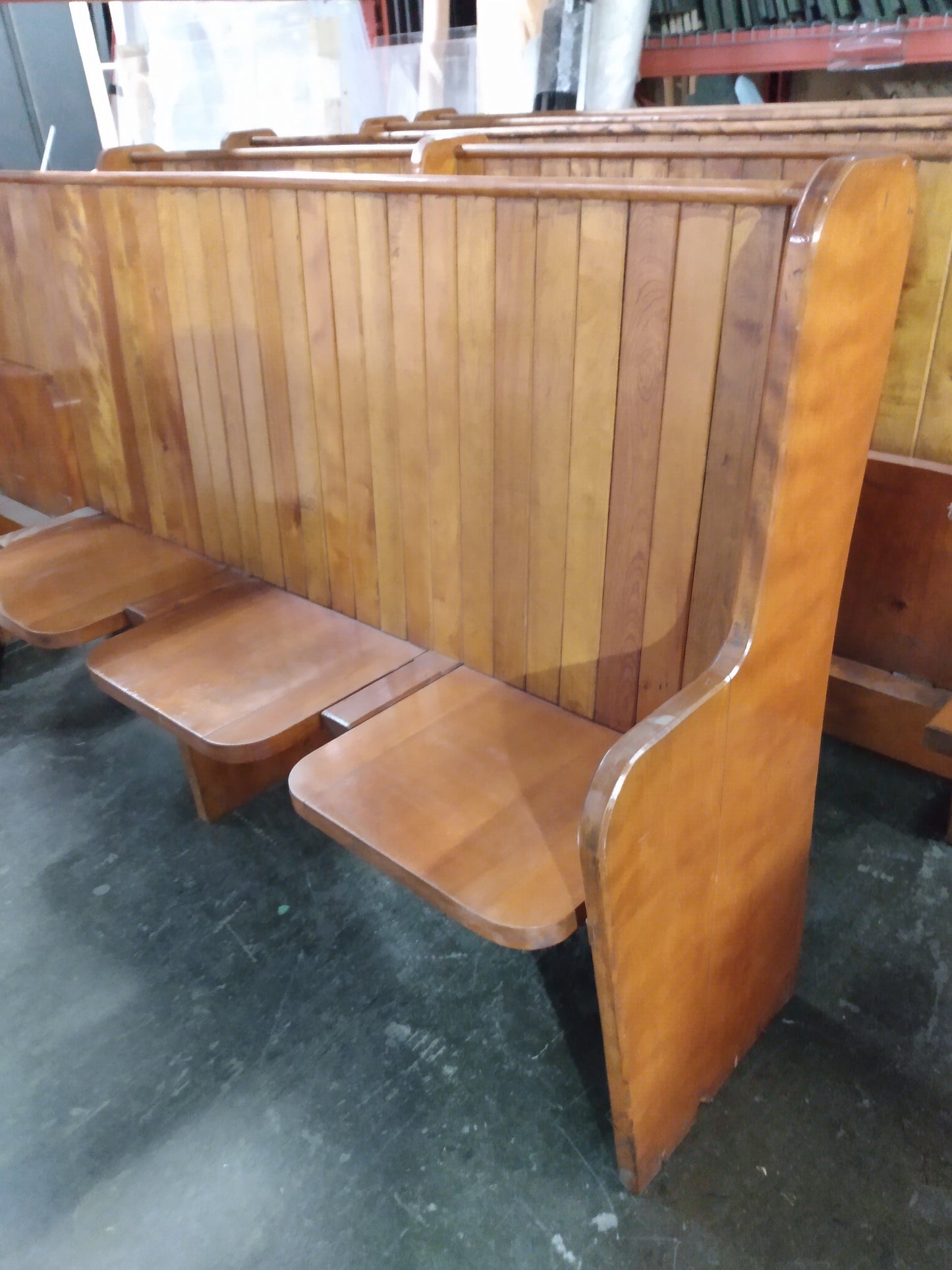 Bancs d'église avec sièges pliants