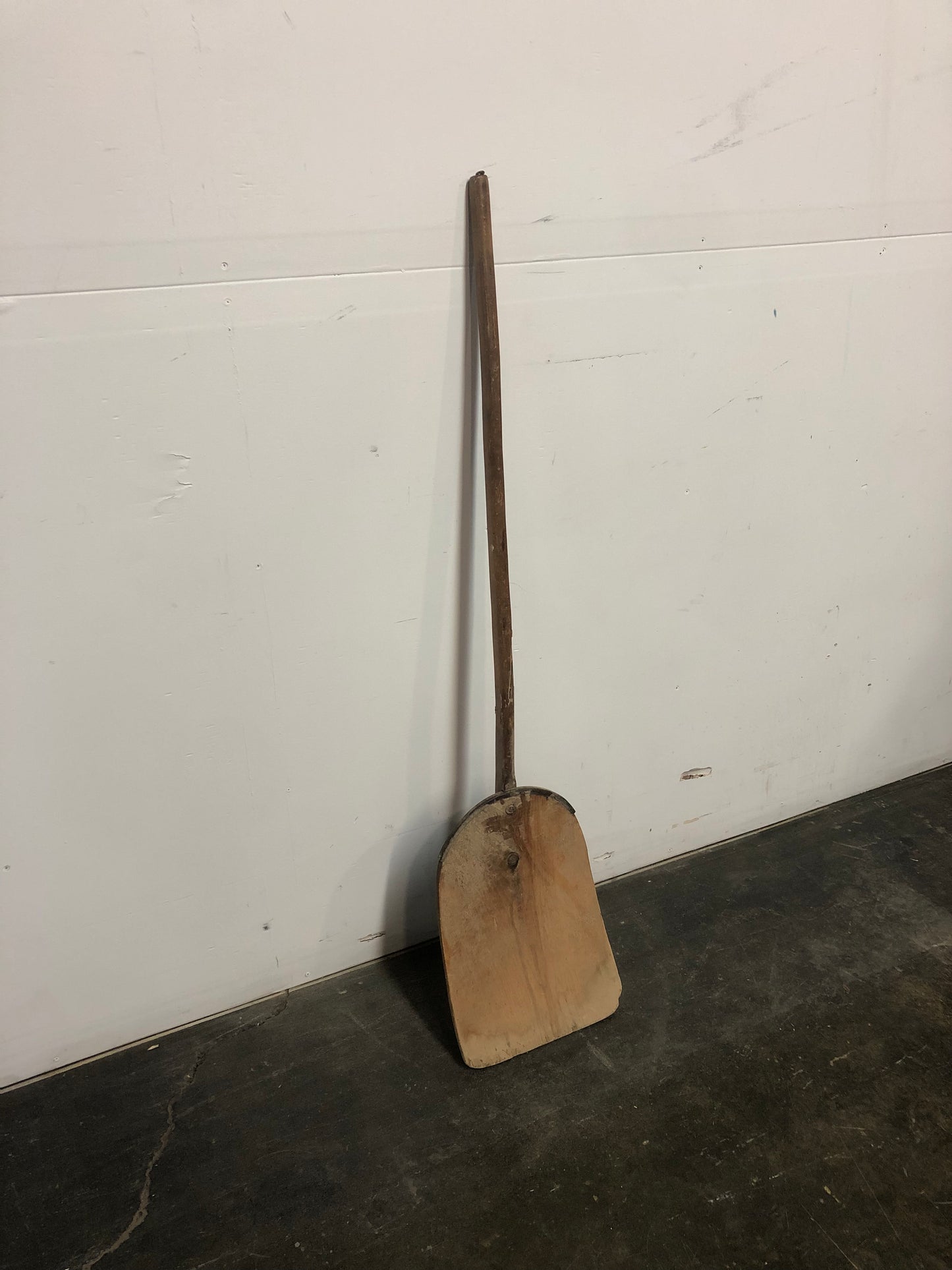 Pelle en bois décorative