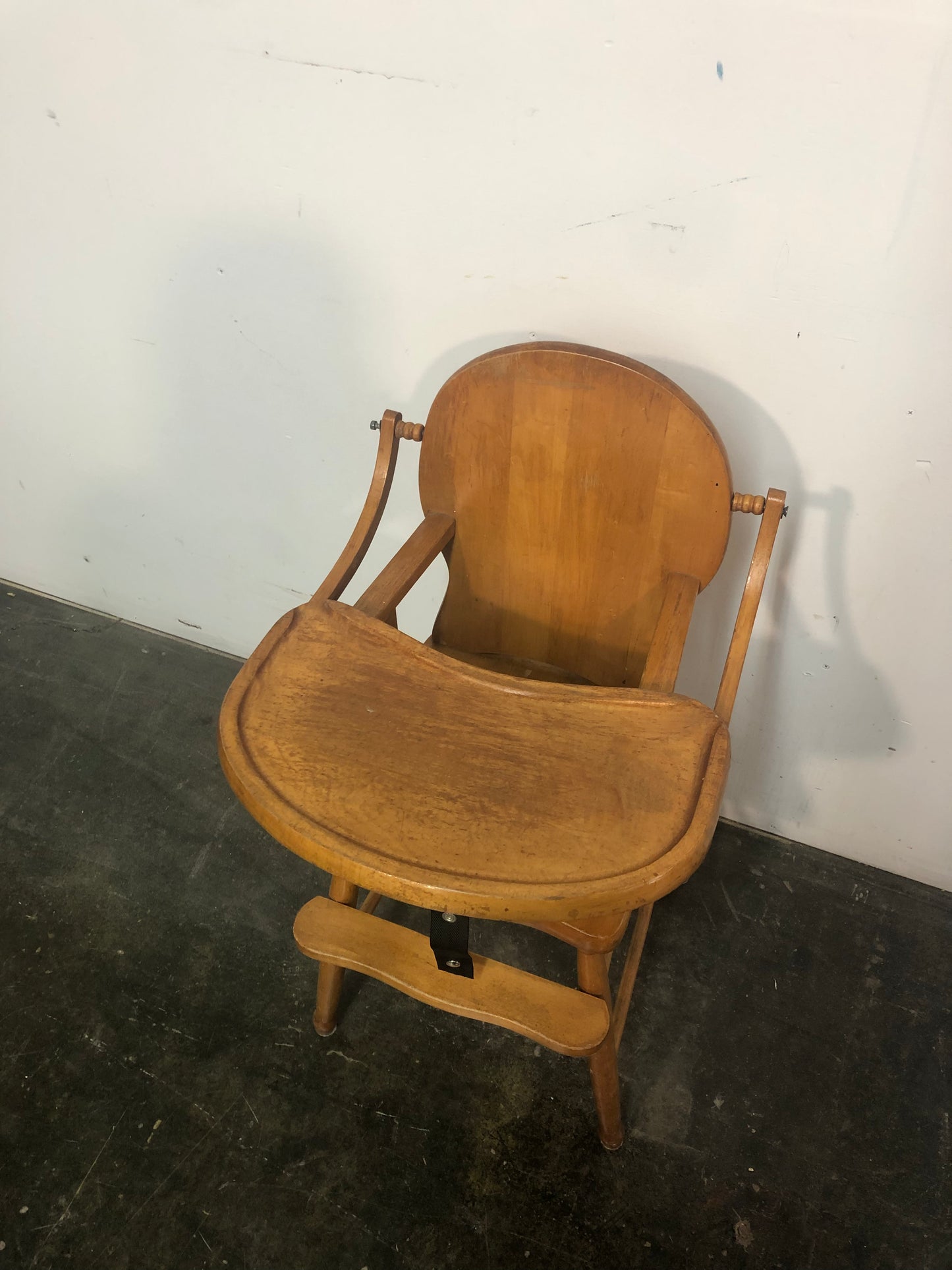 Chaise haute pour bébé en bois