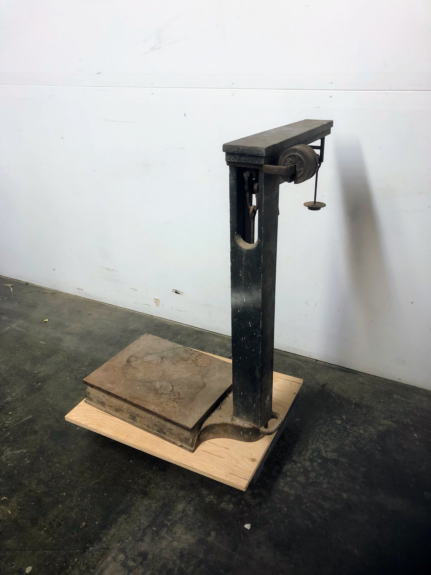 Balance antique