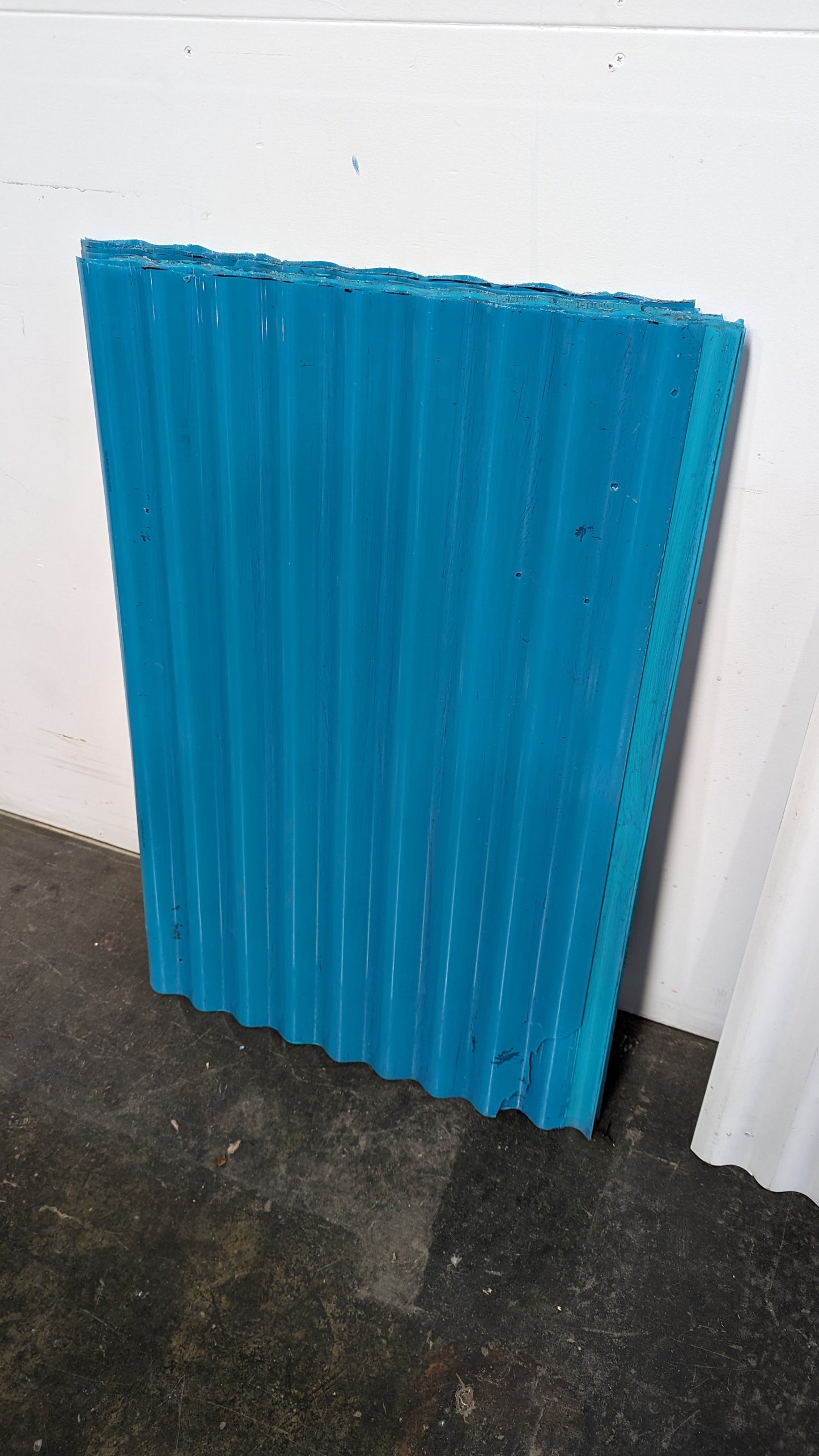 Panneaux ondulés en plastique