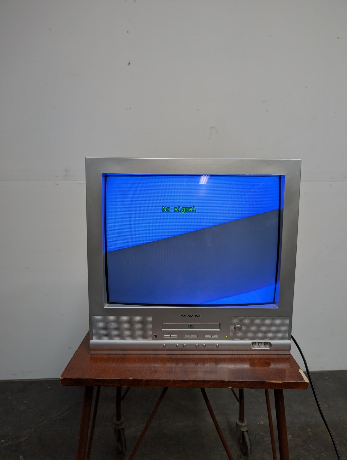 Télévision cathodique Magnasonic