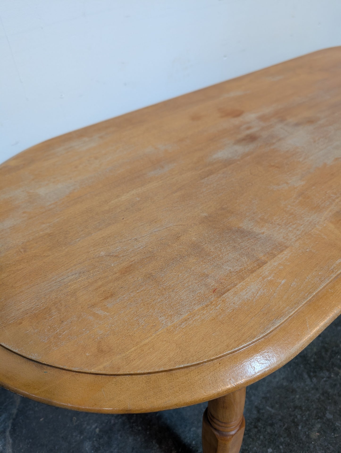 Table basse ovale