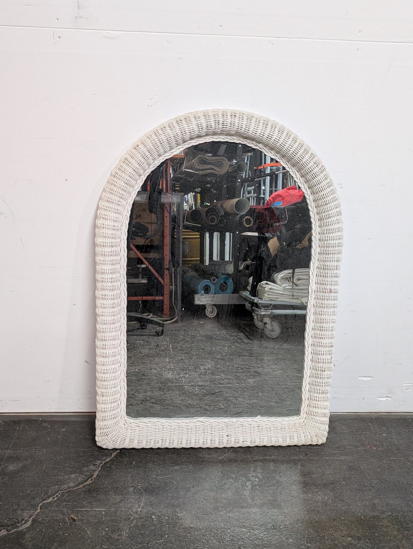 Miroir en osier blanc