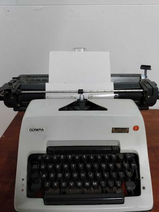 Machine à écrire Olympia 1970