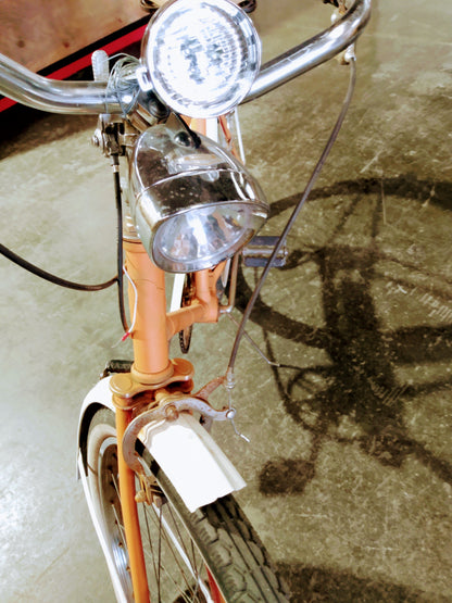 Vélo vintage orange