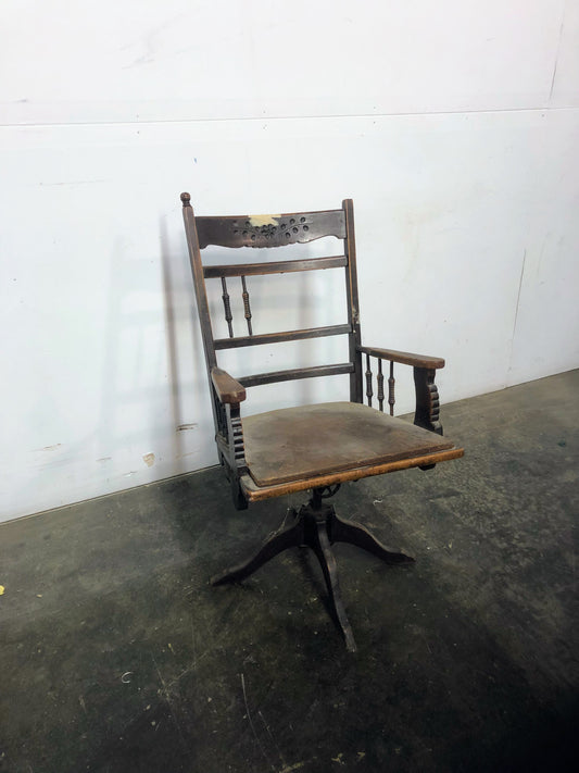 Chaise de bureau antique