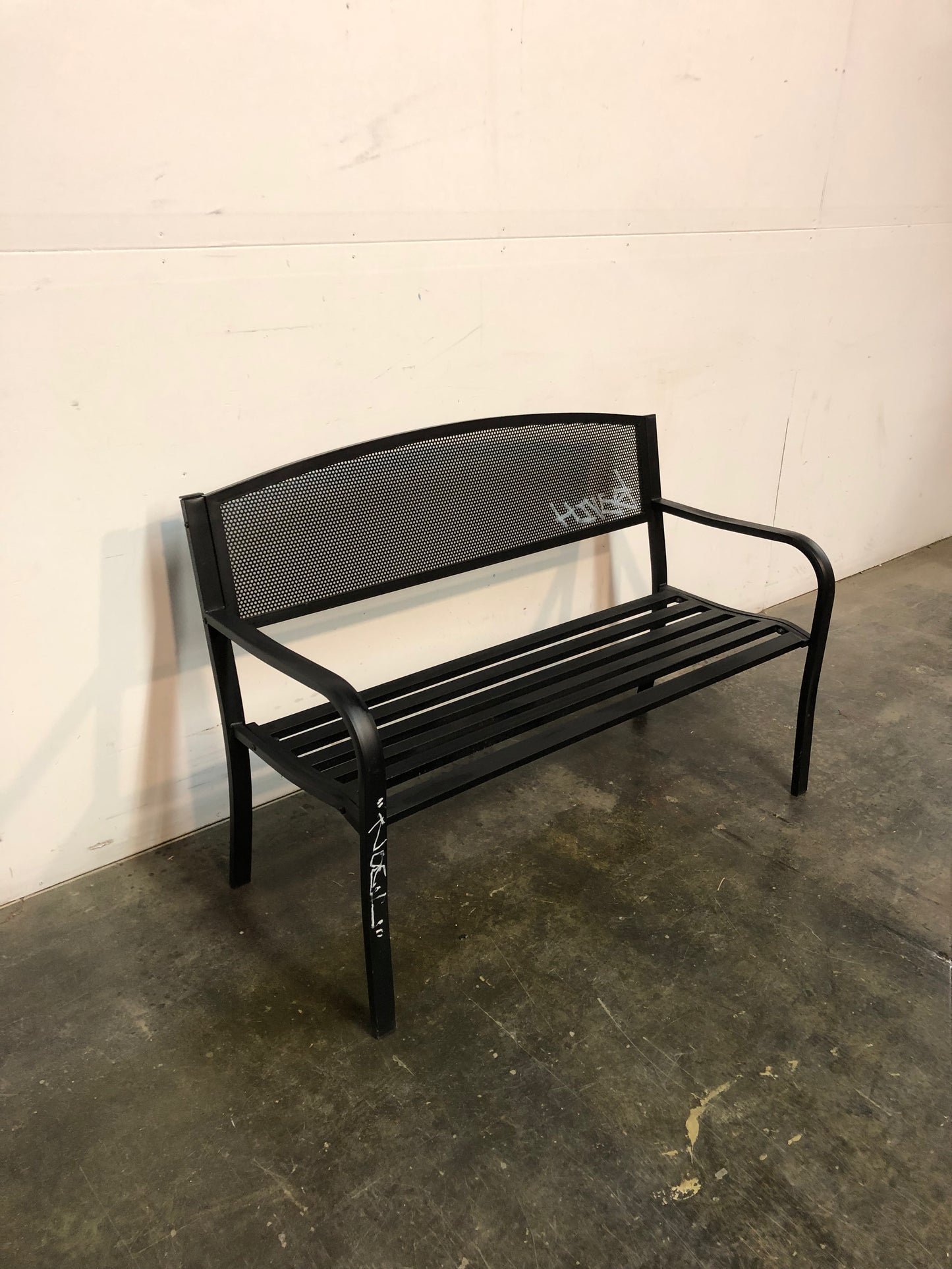 Banc de parc noir