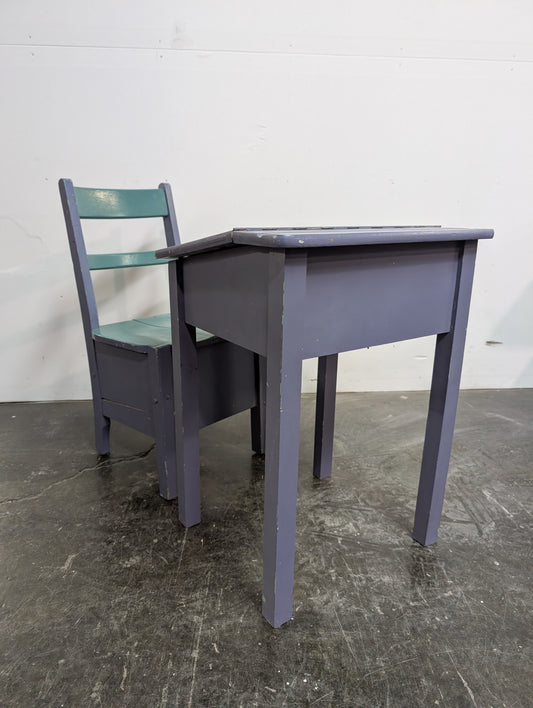 Pupitre et chaise