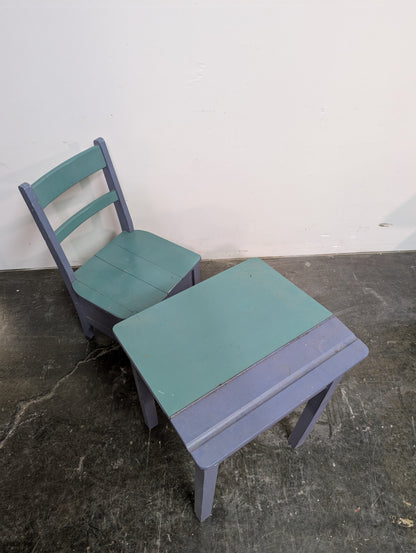 Pupitre et chaise