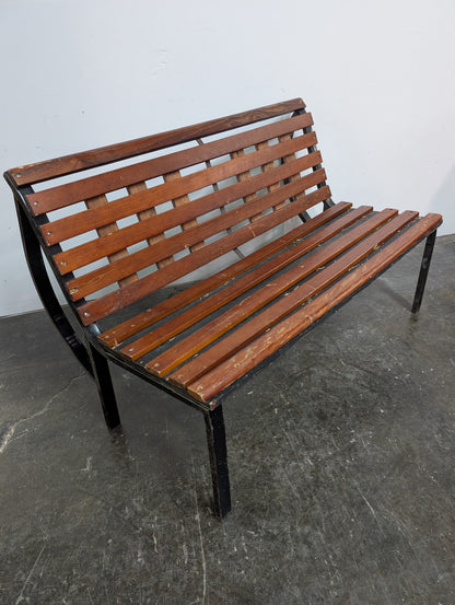Banc de parc en bois