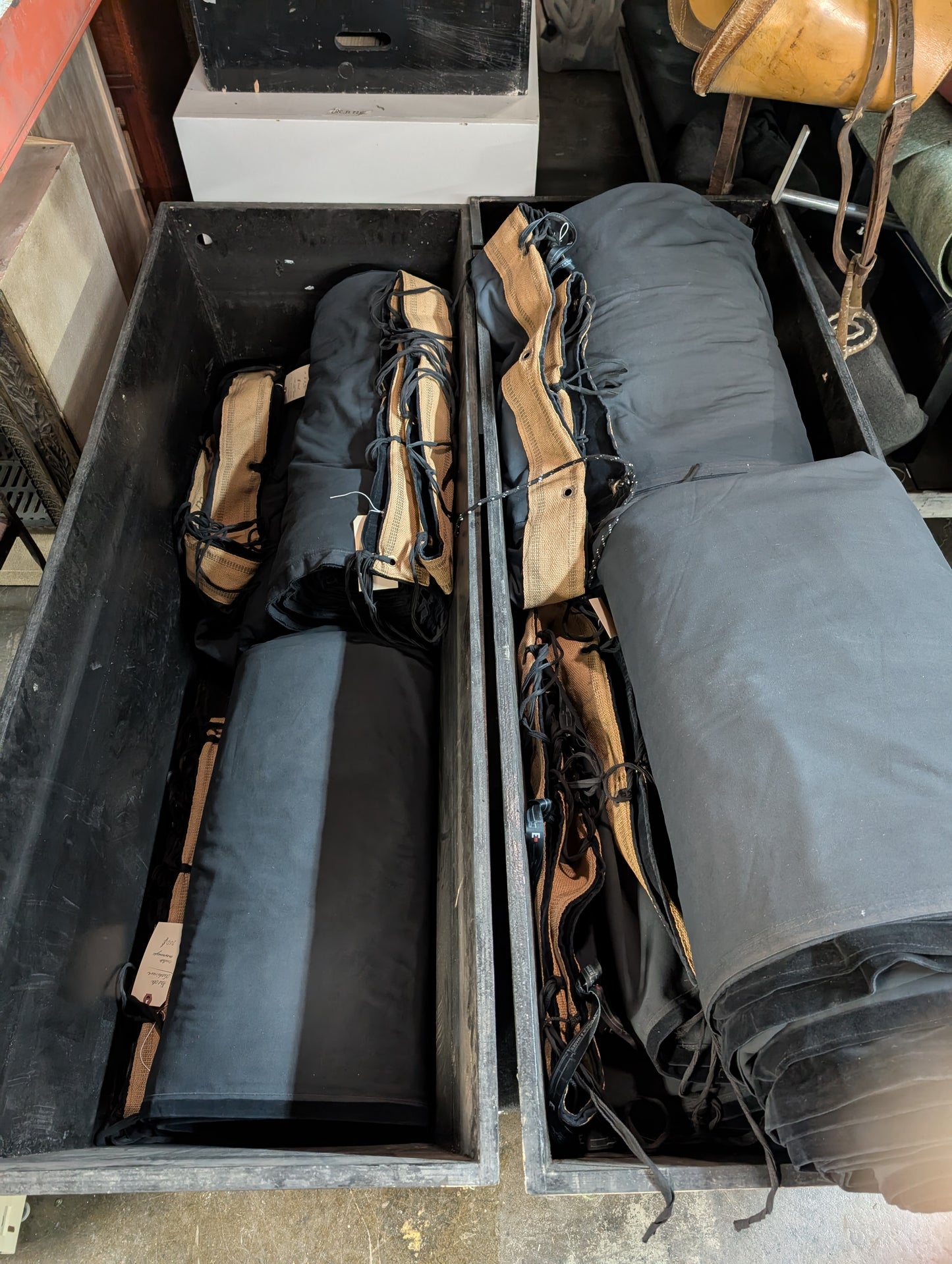 Rideaux de scène - Pendrillons noirs