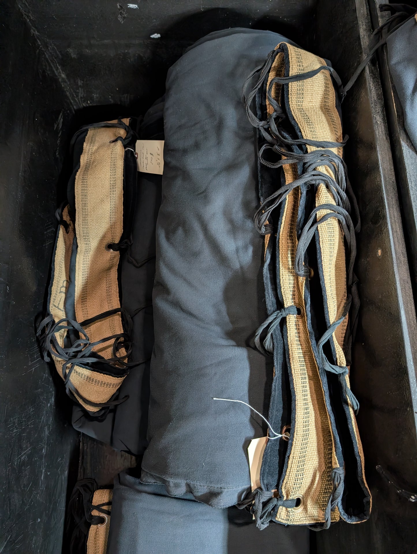 Rideaux de scène - Pendrillons noirs