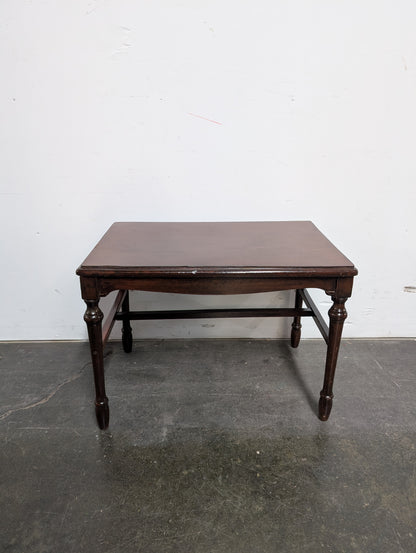 Petite table basse en bois