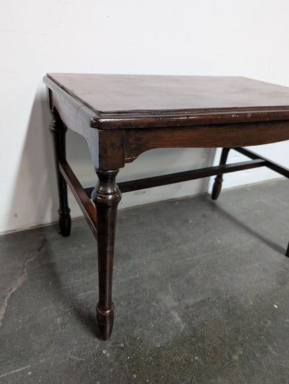 Petite table basse en bois