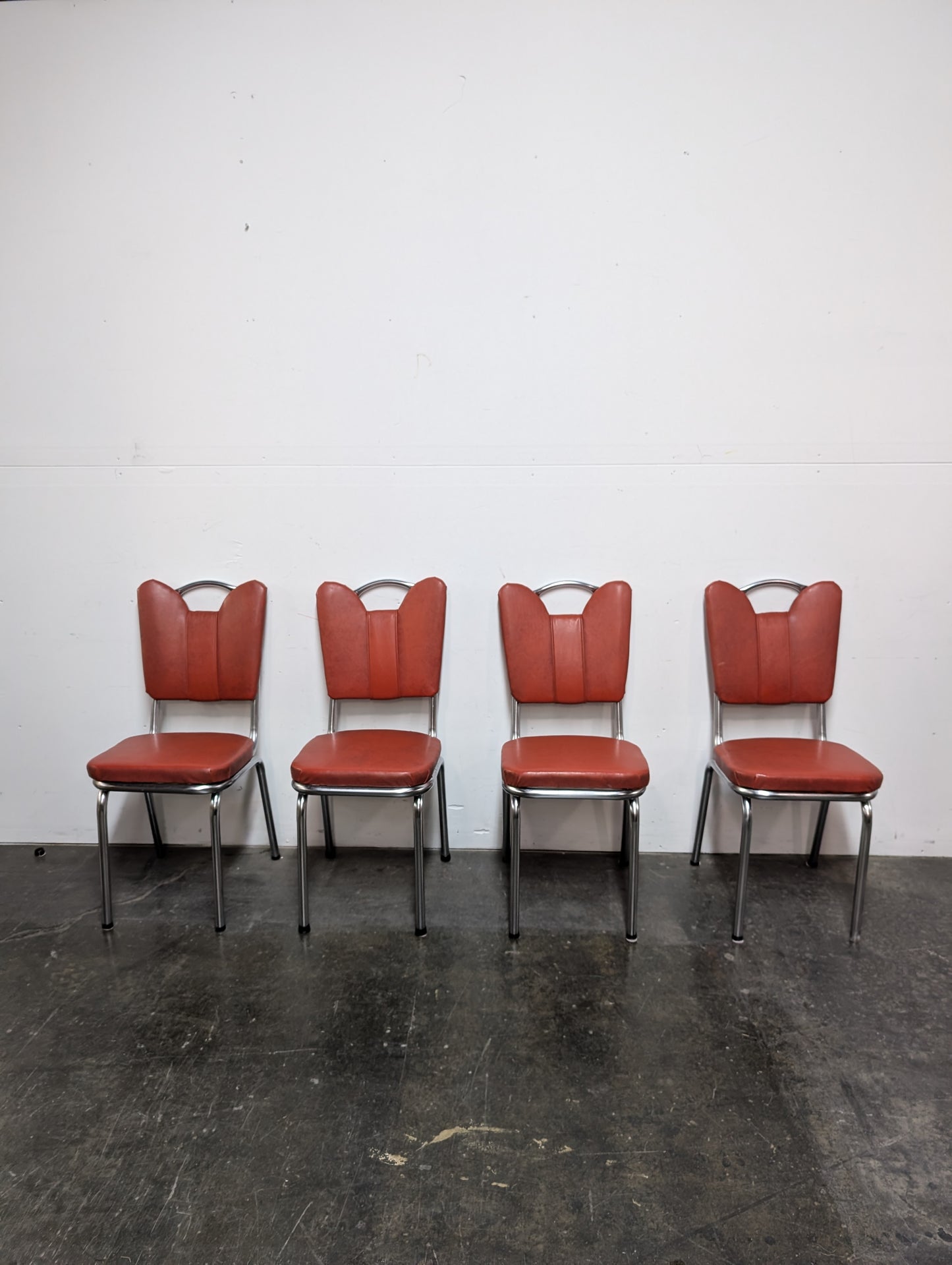 Chaise rétro orange