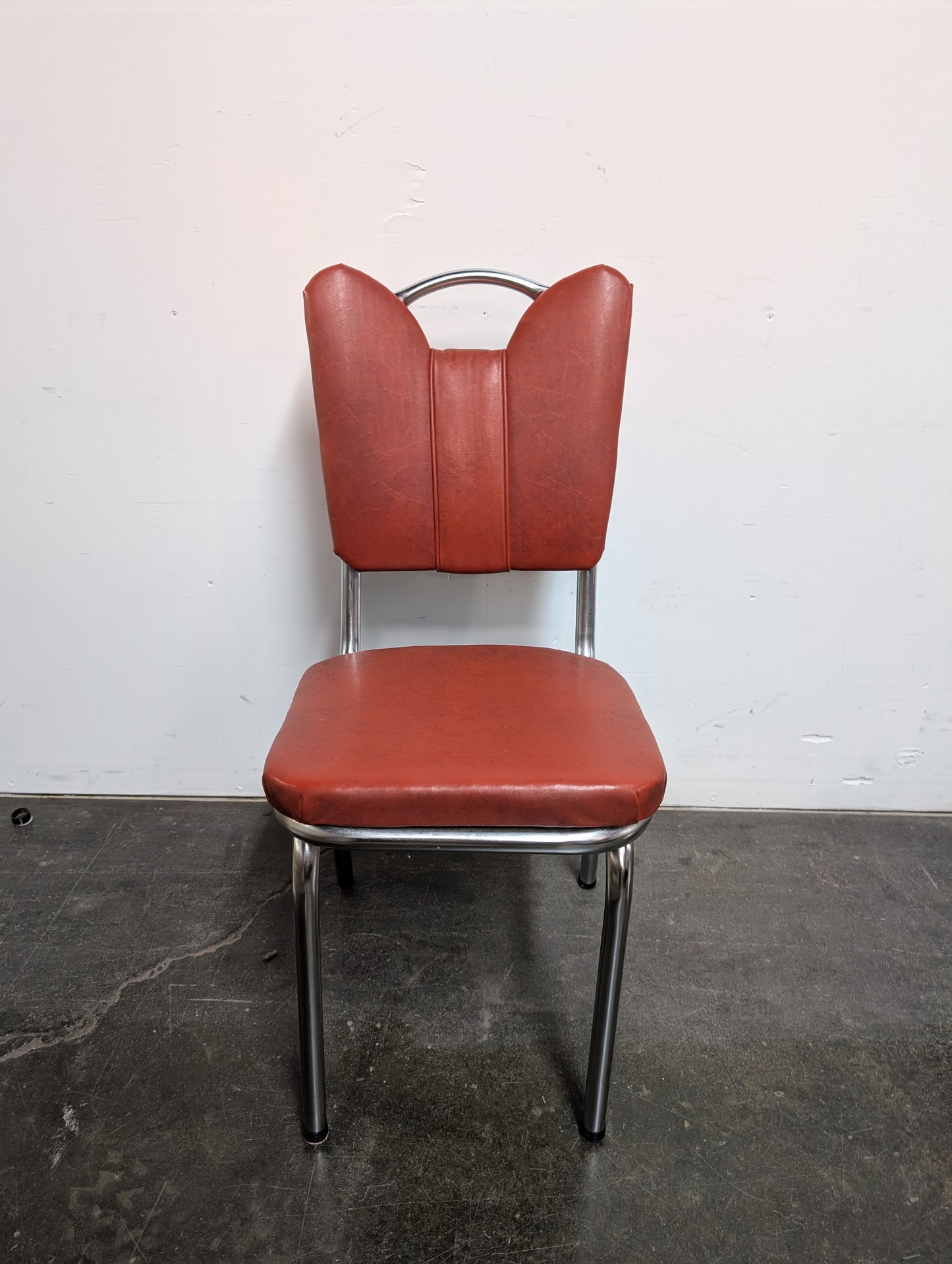 Chaise rétro orange