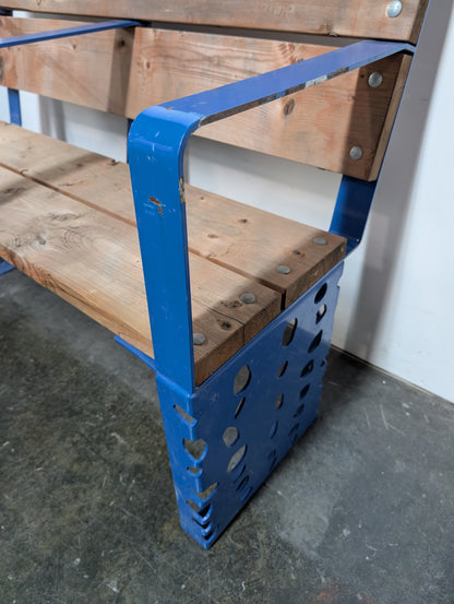 Banc de parc urbain à dossier