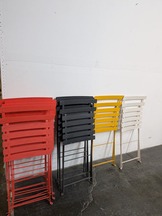 Chaise pliante en métal