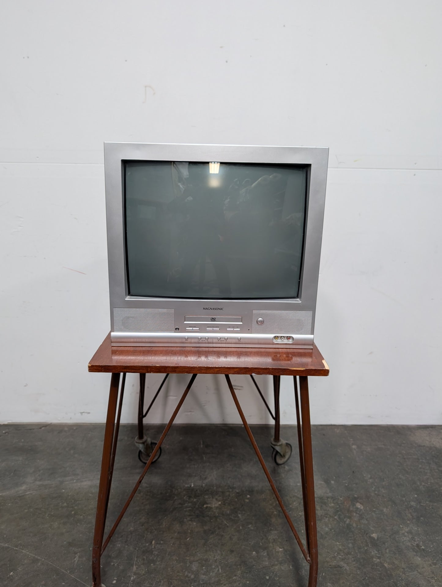 Télévision cathodique Magnasonic