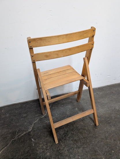 Chaise pliante en bois