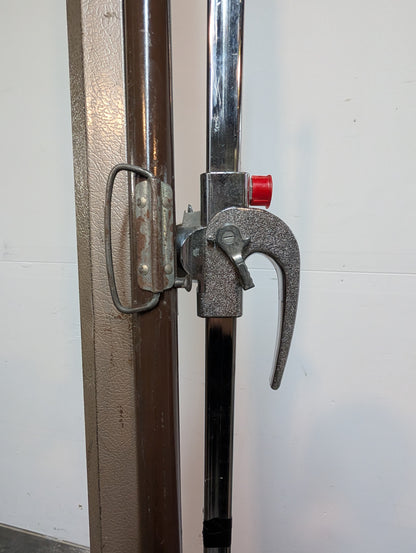 Écran de projection sur pied