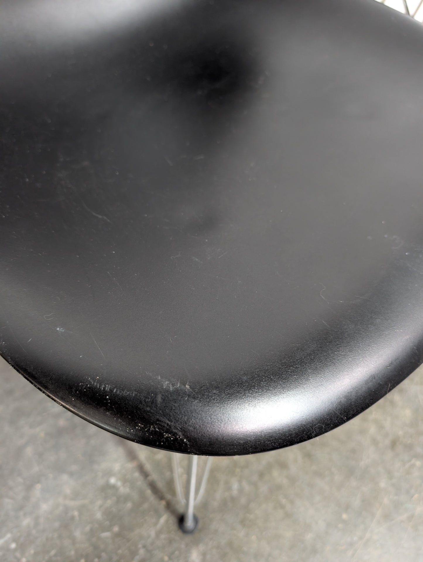Chaise noire