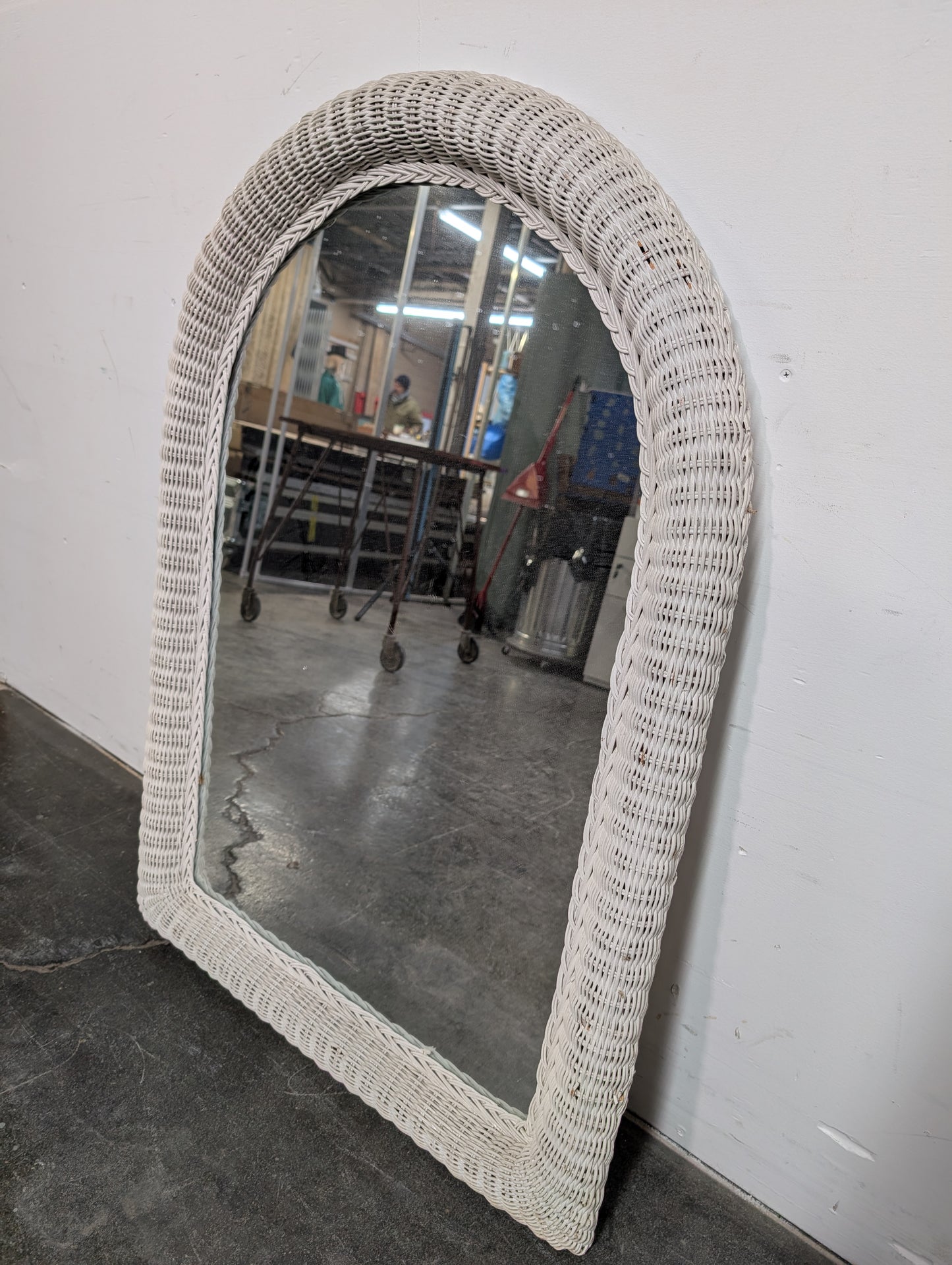 Miroir en osier blanc