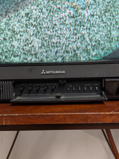 Télévision cathodique Mitsubishi 18"