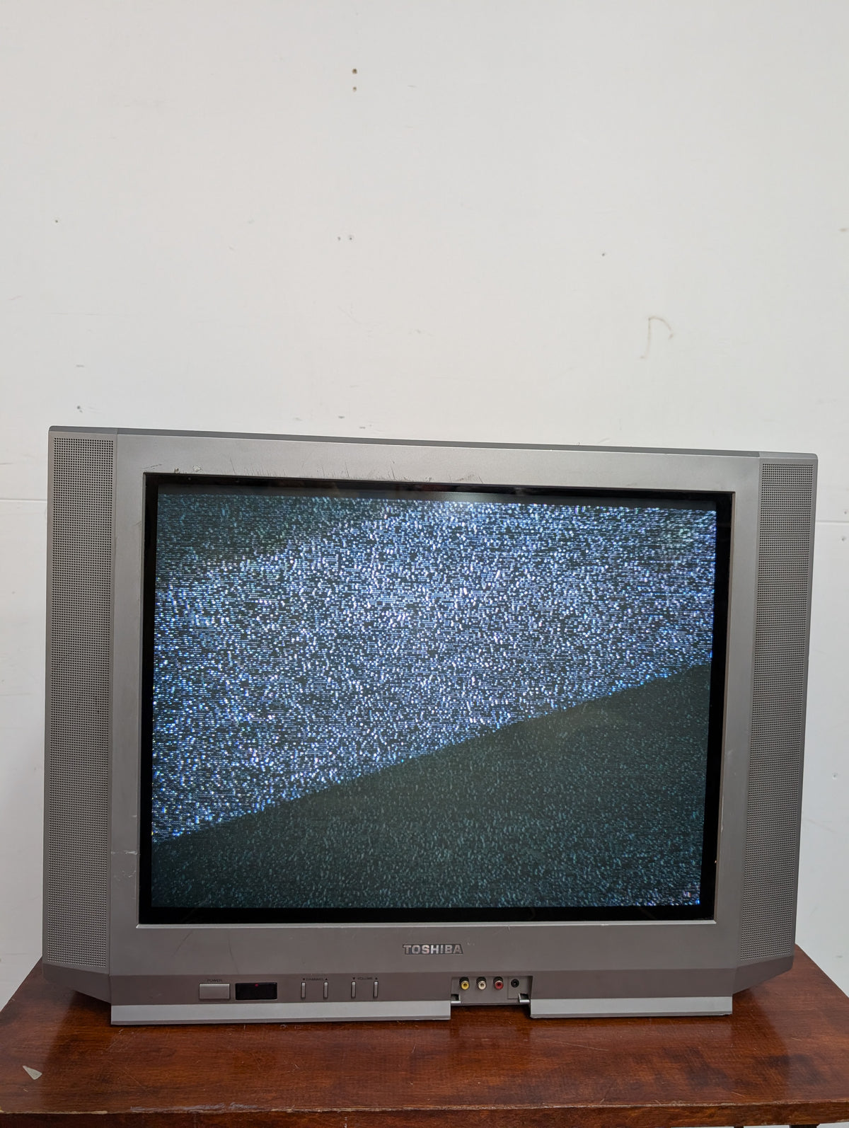 Télévision cathodique Toshiba 24"