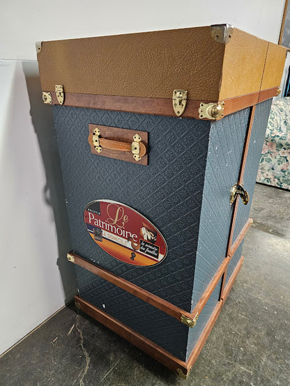 Malle armoire
