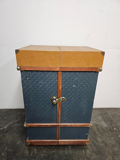 Malle armoire