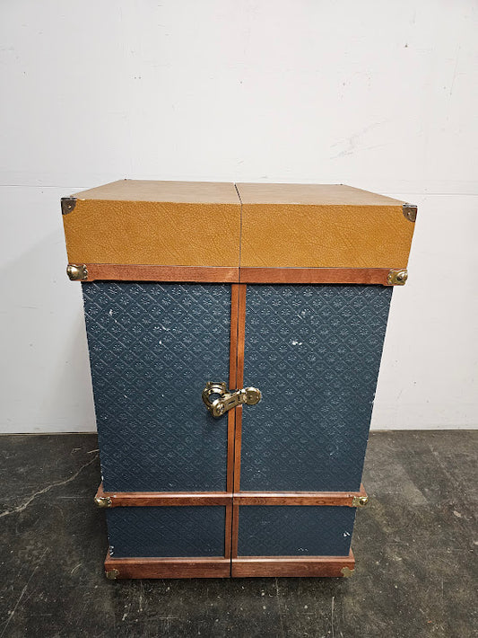 Malle armoire