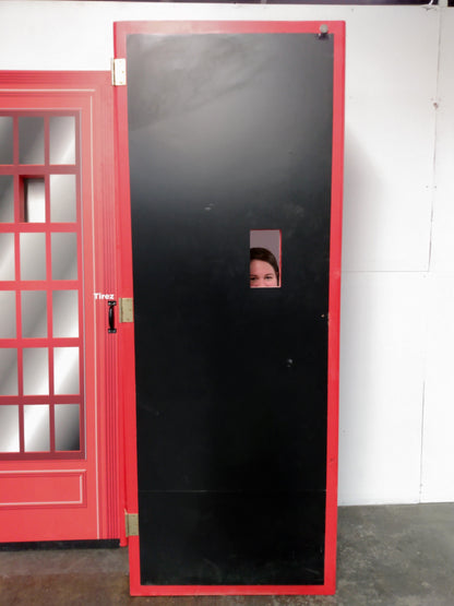 Imitation de portes de cabine téléphonique