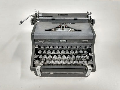 Machine à écrire Royal